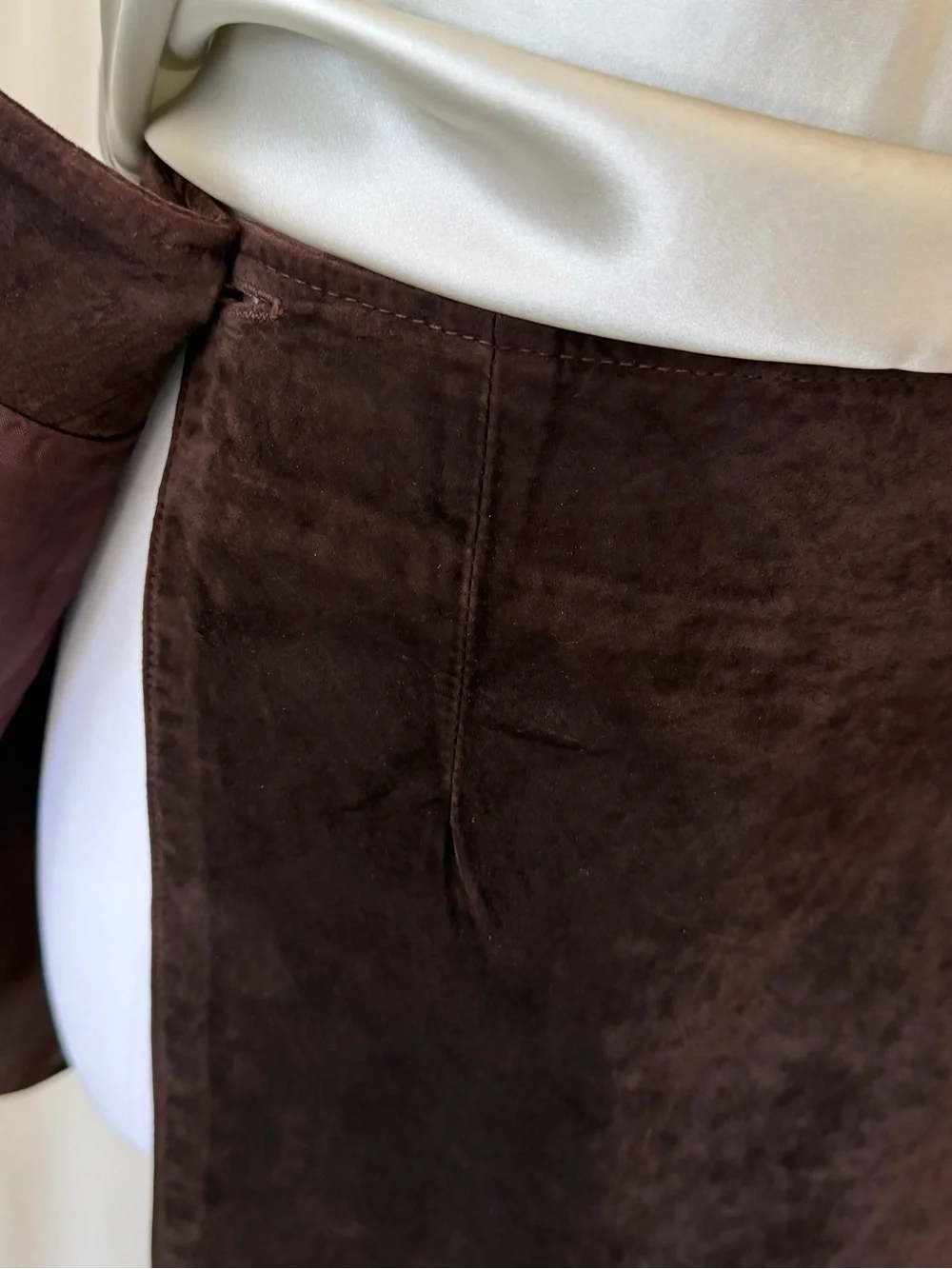 Vintage Ann Taylor Brown Leather Suede Wrap Skirt - Size 4. - Picture 7 of 15